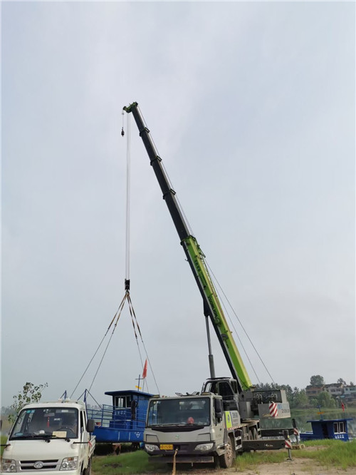 绥滨县桥梁建设吊装案例